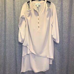 WOMEN'S Joseph Ribkoff Size 10 cold shoulder high low top